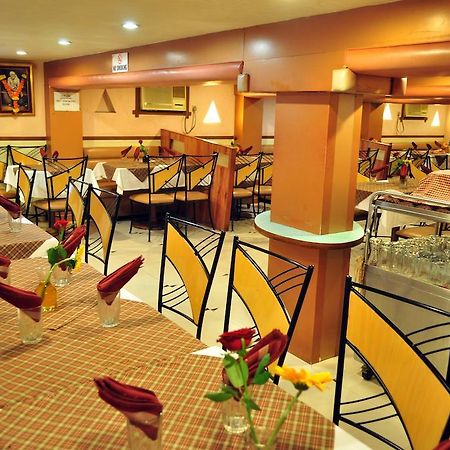 Hotel Tanish Residency Navi Mumbai Esterno foto