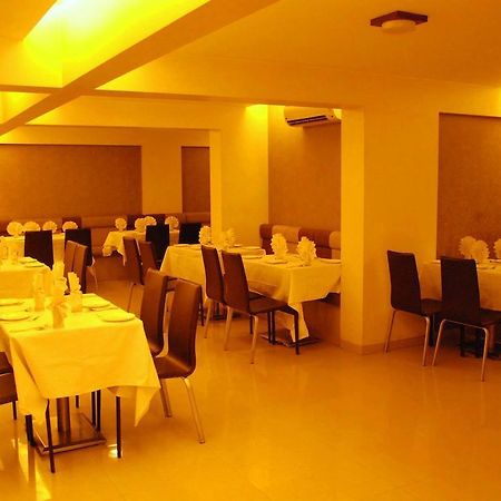 Hotel Tanish Residency Navi Mumbai Esterno foto