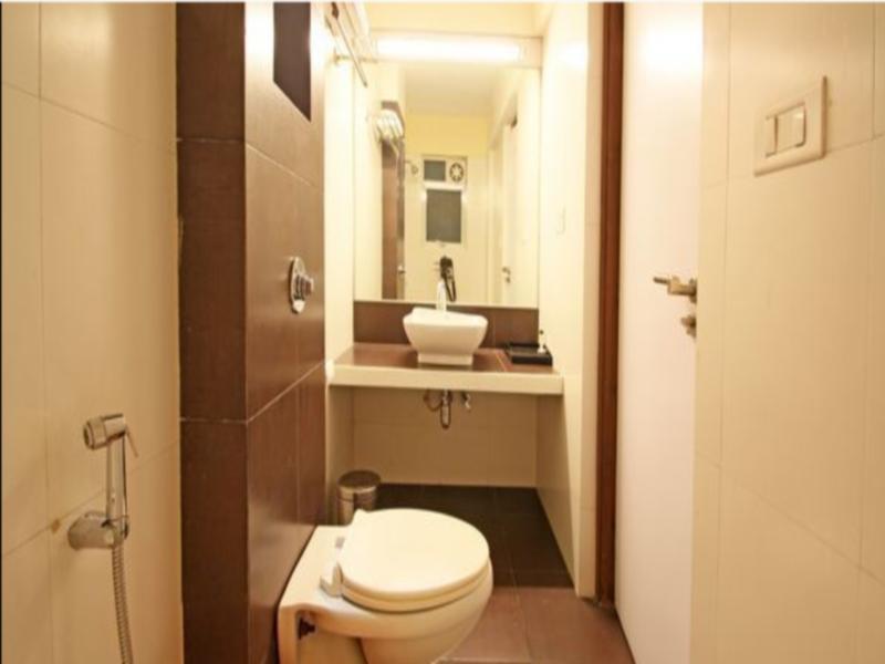 Hotel Tanish Residency Navi Mumbai Esterno foto